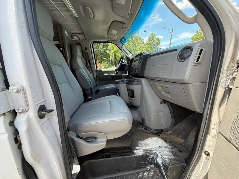 2012 Ford E-Series E-250