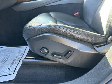 2021 Volvo XC90 T6 Momentum 7-Passenger