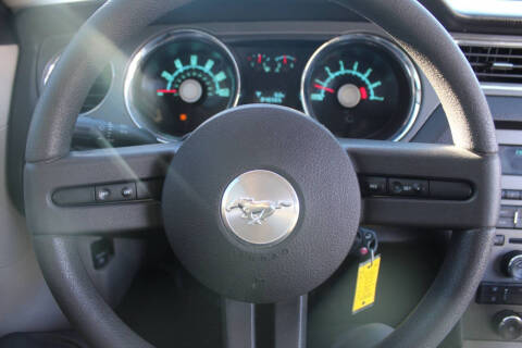 2010 Ford Mustang V6 Premium