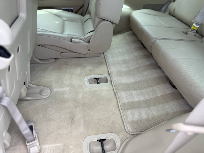 2008 Lexus LX 570 - Photo 30
