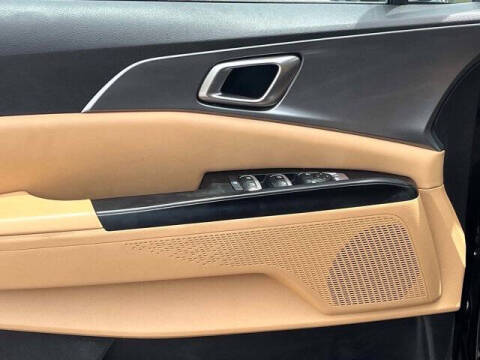 2023 Kia Carnival