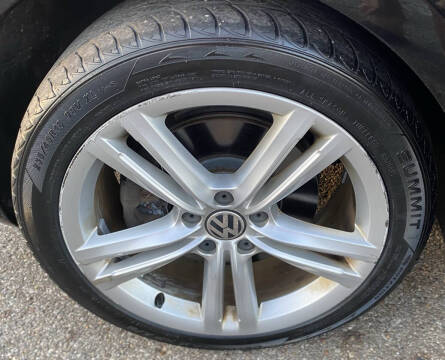 2015 Volkswagen Passat 1.8T SE