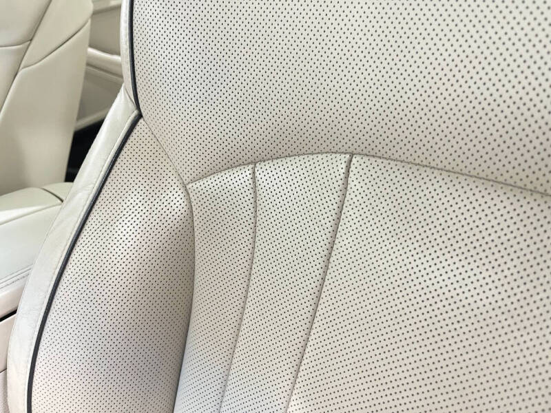 2017 Genesis G80