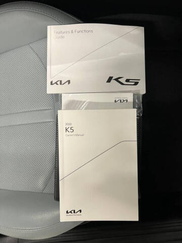 2022 Kia K5 EX