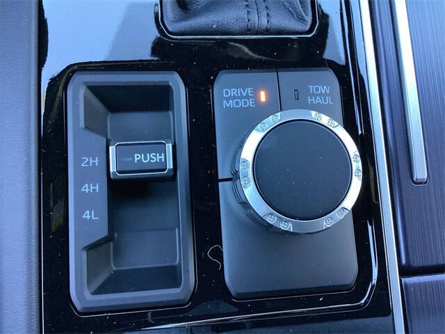 2025 Toyota Sequoia Platinum