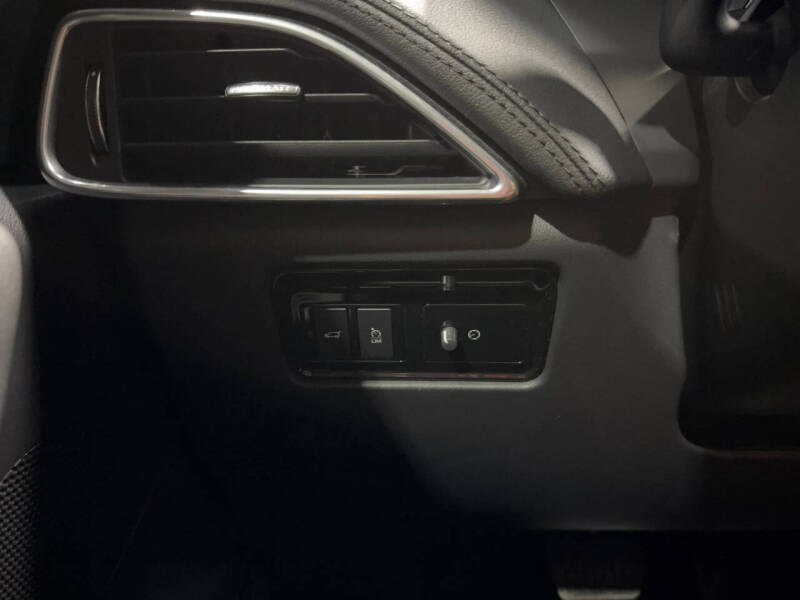 2020 Jaguar F-PACE 30t Prestige