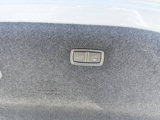 2024 Audi e-tron GT quattro Premium Plus