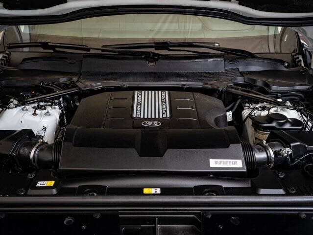 2021 Land Rover Range Rover P525 HSE Westminster Edition