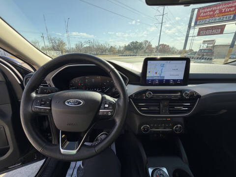 2020 Ford Escape SEL