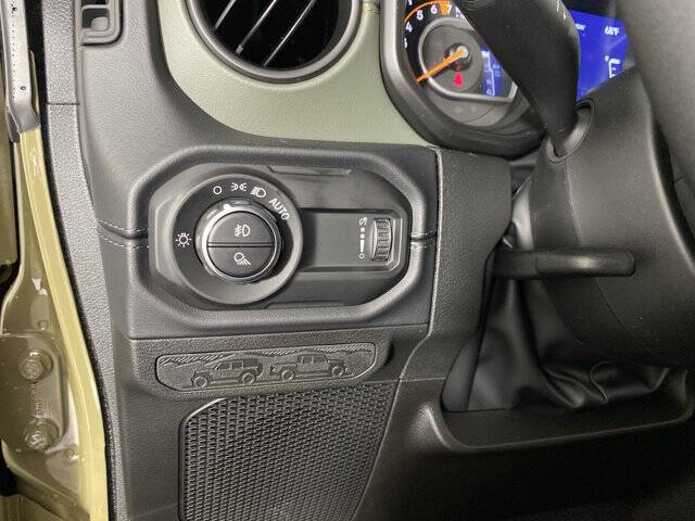 2025 Jeep Gladiator Mojave X