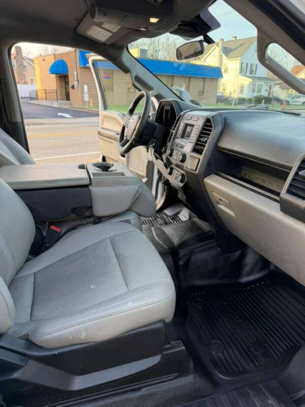 2022 Ford F-350 Super Duty XL