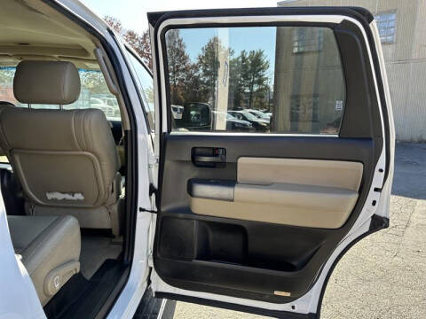 2010 Toyota Sequoia SR5