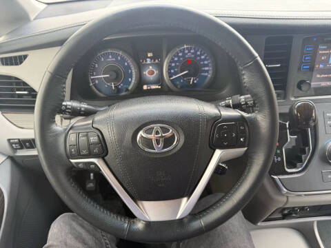 2017 Toyota Sienna