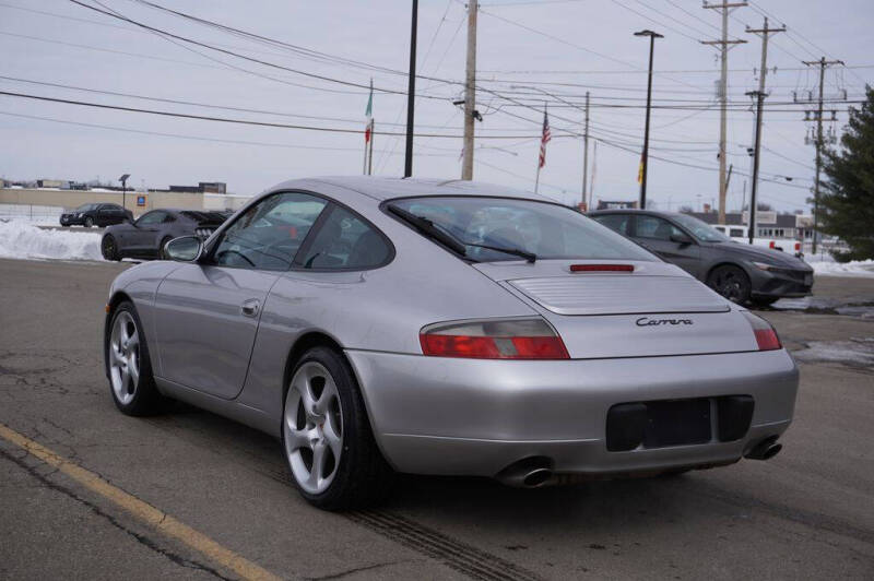 2001 Porsche 911 Carrera