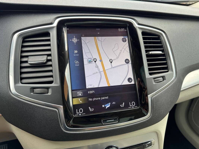 2016 Volvo XC90 T5 Momentum