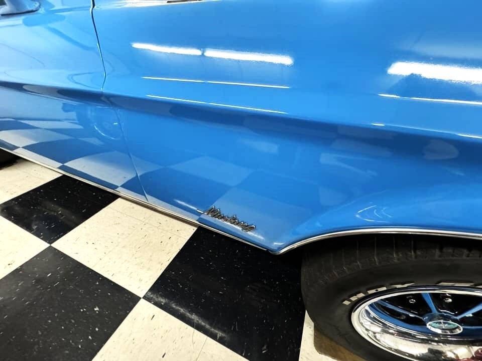 1972 Ford Mustang 38