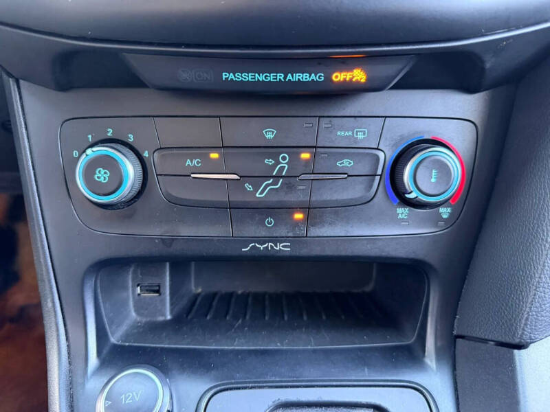 2017 Ford Focus SE