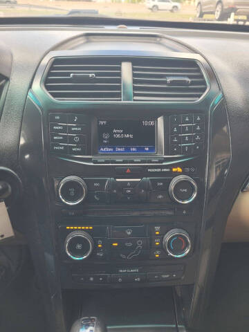 2017 Ford Explorer
