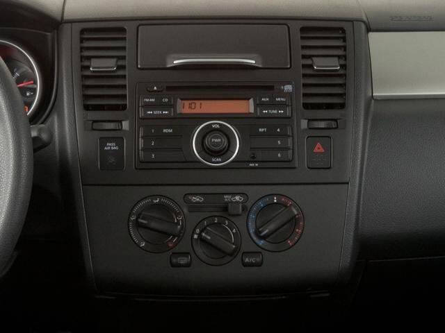 2012 Nissan Versa 1.8 SL