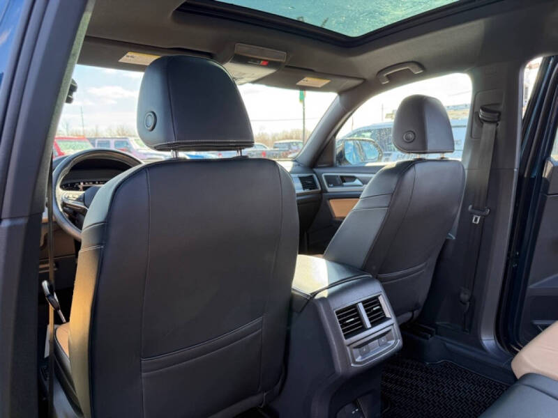 2022 Volkswagen Atlas Cross Sport V6 SEL Premium R-Line 4Motion