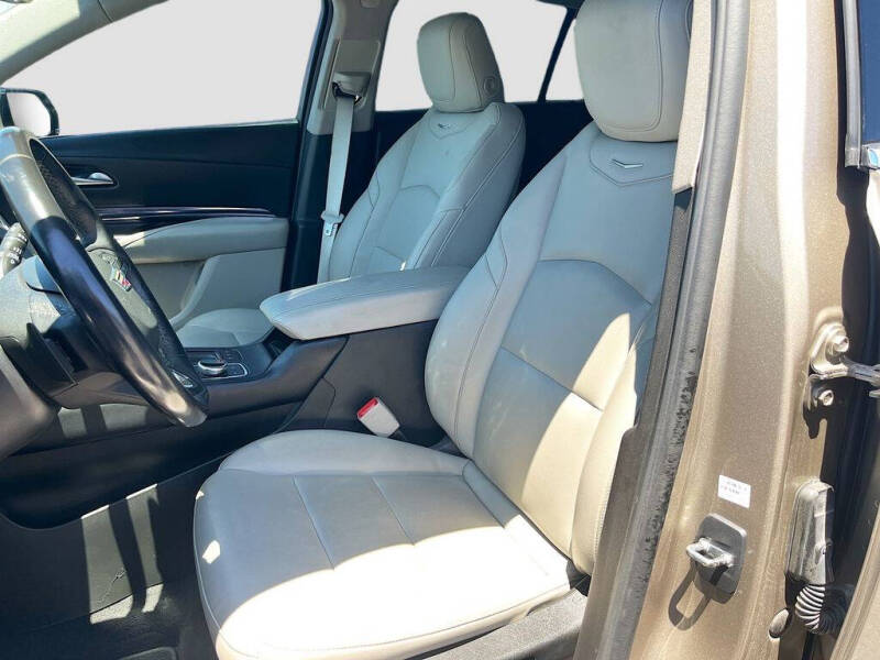 2022 Cadillac XT4 Luxury