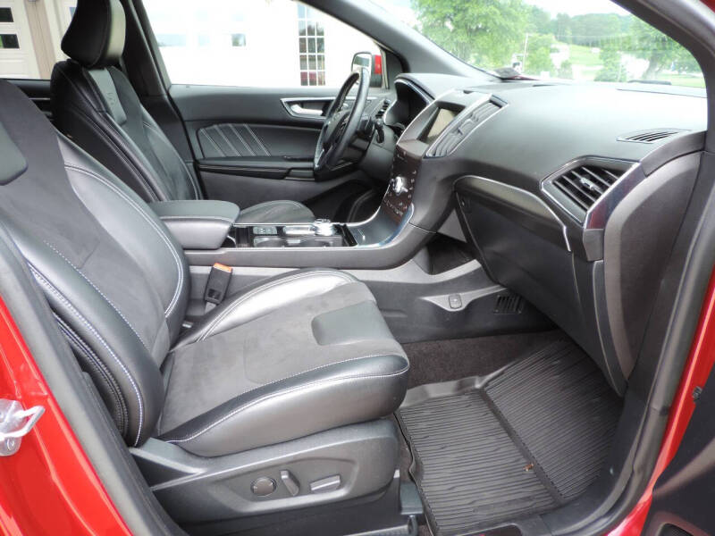 2020 Ford Edge ST
