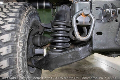 2001 AM General Hummer