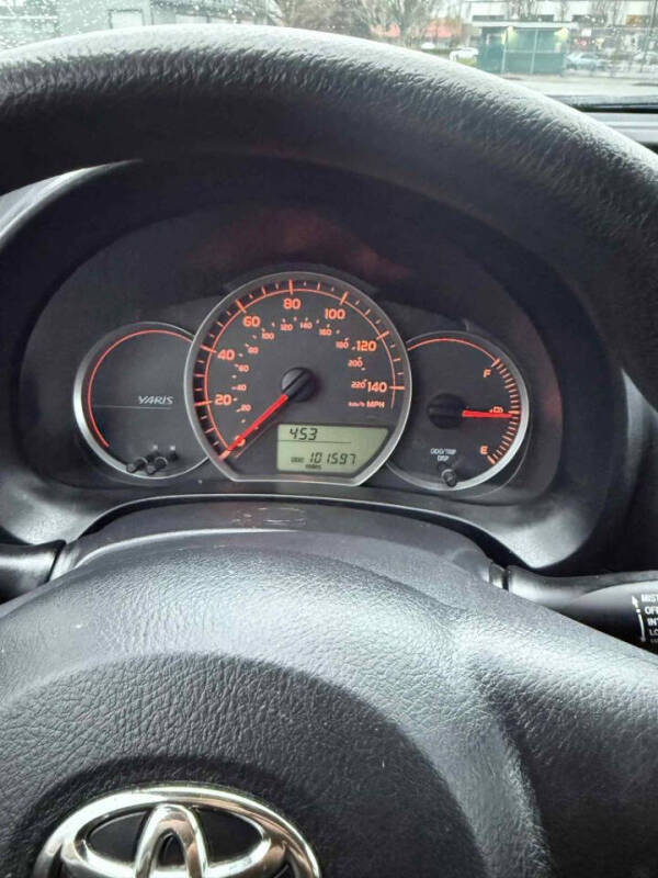 2014 Toyota Yaris 3-Door L Fleet