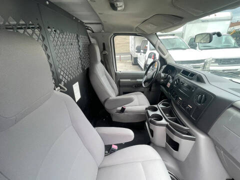 2010 Ford E-Series E-250