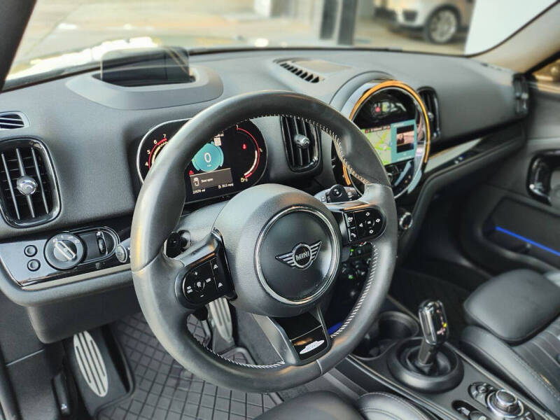 2023 MINI Countryman John Cooper Works photo 27