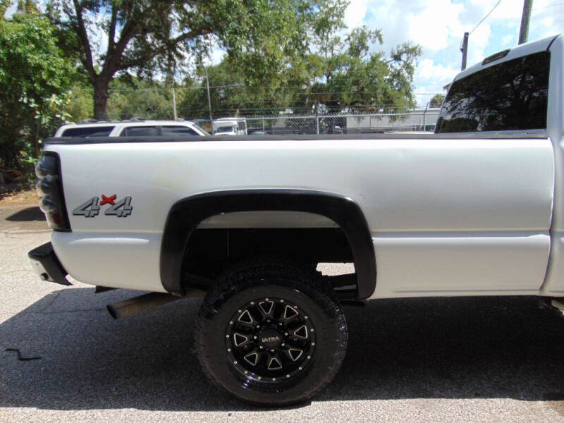 2004 GMC Sierra 2500HD