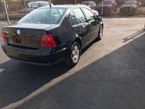 2001 Volkswagen Jetta for sale at Square Business Automotive in Milwaukee WI