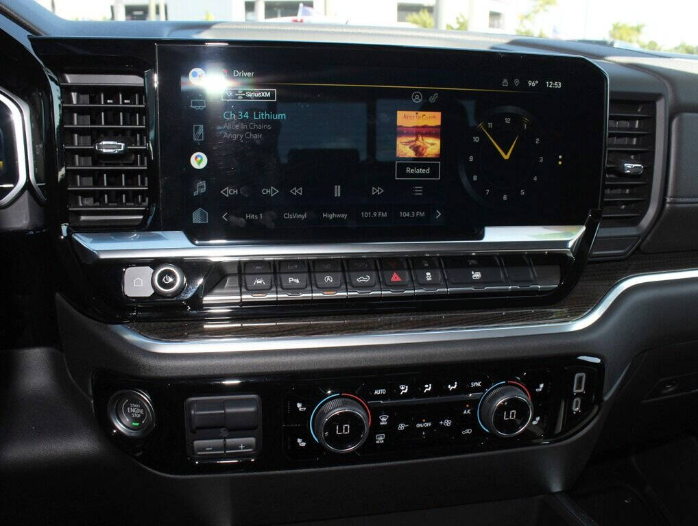 2022 Chevrolet Silverado 1500  - $56,995