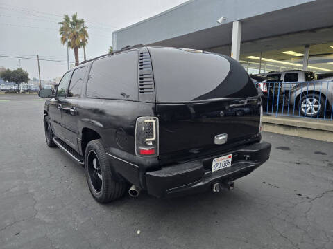 2003 GMC Yukon XL Denali