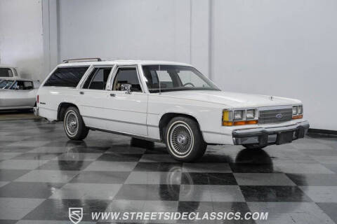 1990 Ford LTD Crown Victoria