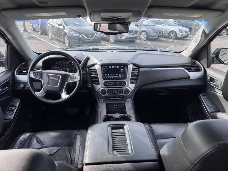 2017 GMC Yukon SLT