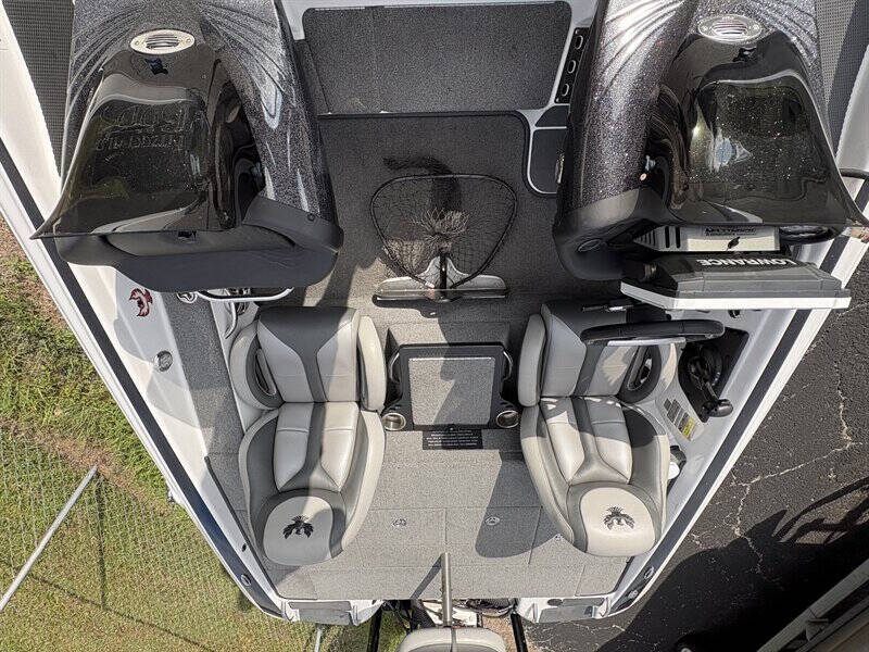 2017 Phoenix 919 ProXP