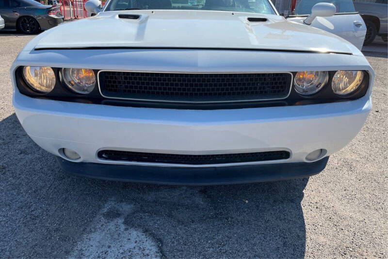 2014 Dodge Challenger SXT