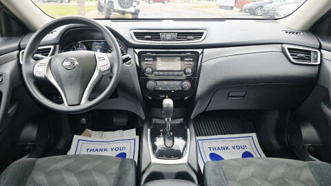 2016 Nissan Rogue SV