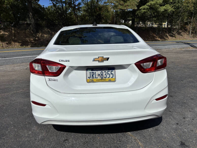 2018 Chevrolet Cruze LS Auto