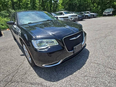 2017 Chrysler 300 Limited