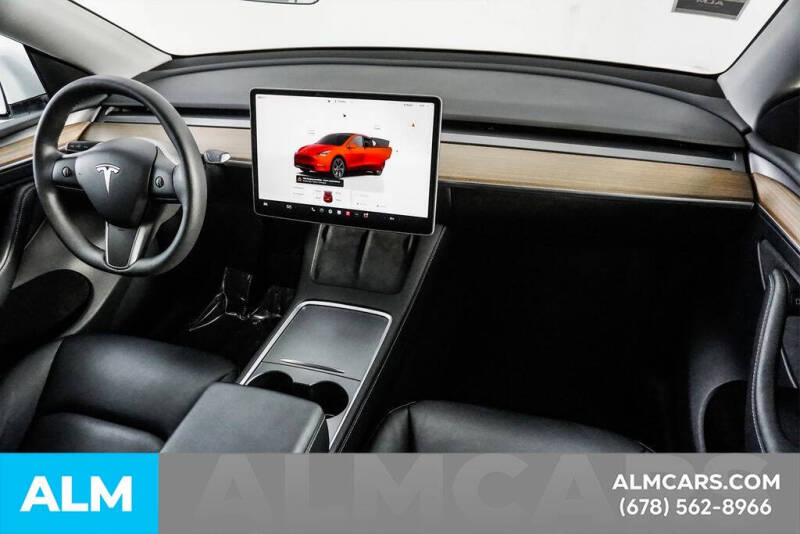 2025 Tesla Model Y Long Range