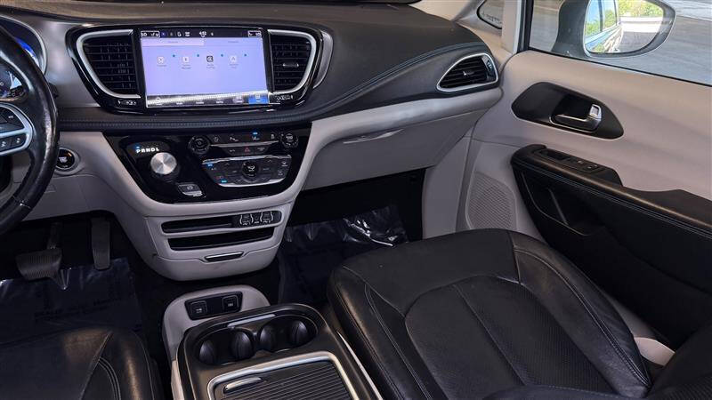 2021 Chrysler Pacifica Touring L