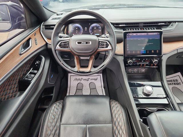 2022 Jeep Grand Cherokee Summit