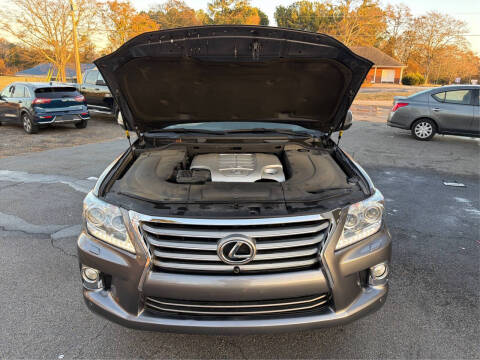 2013 Lexus LX 570