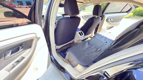 2011 Ford Taurus SEL