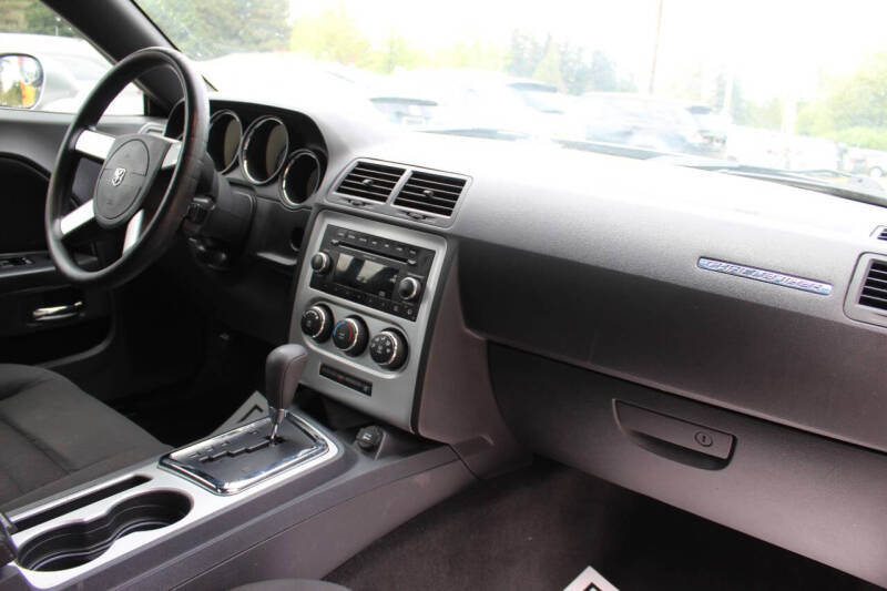 2010 Dodge Challenger SE