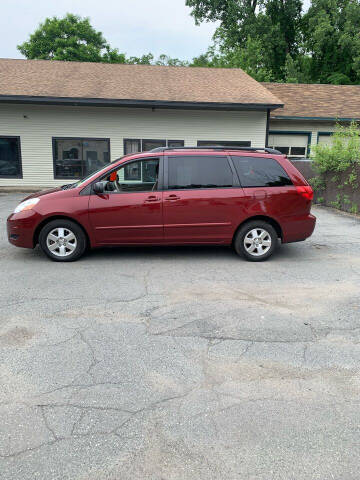 2010 Toyota Sienna for sale at ALAN SCOTT AUTO REPAIR in Brattleboro VT