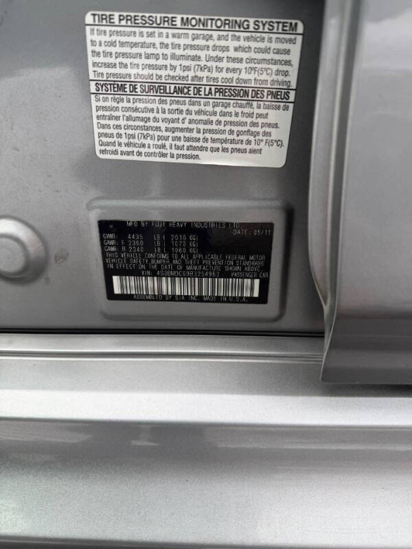 2011 Subaru Legacy 2.5i Premium