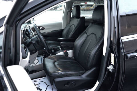 2018 Chrysler Pacifica Touring L